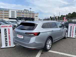 SKODA Superb Combi 1.5 TSi MHEV Selection DSG-Automat