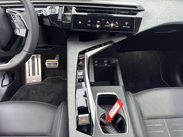 PEUGEOT 5008 145 Hybrid GT 7-Plätzer e-DCS-Automat
