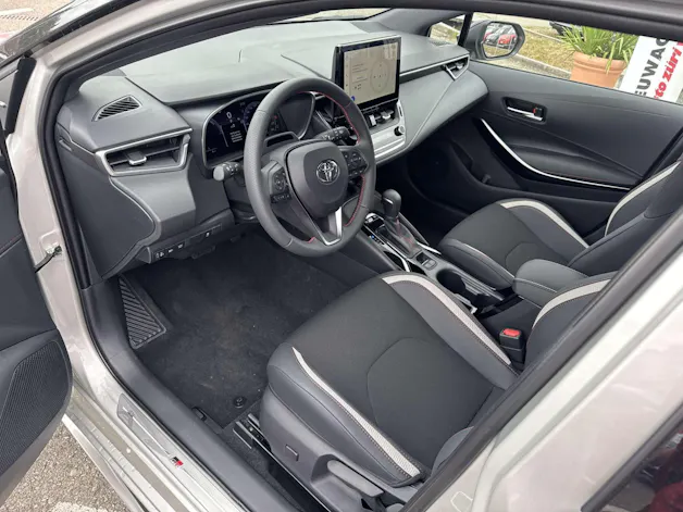 Toyota Corolla Touring Sports 2.0 HSD GR Sport e-CVT Automat