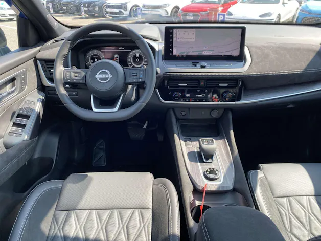 NISSAN Qashqai 1.3 DIG-T MHEV Tekna+ 4x4 Xtronic-Automat