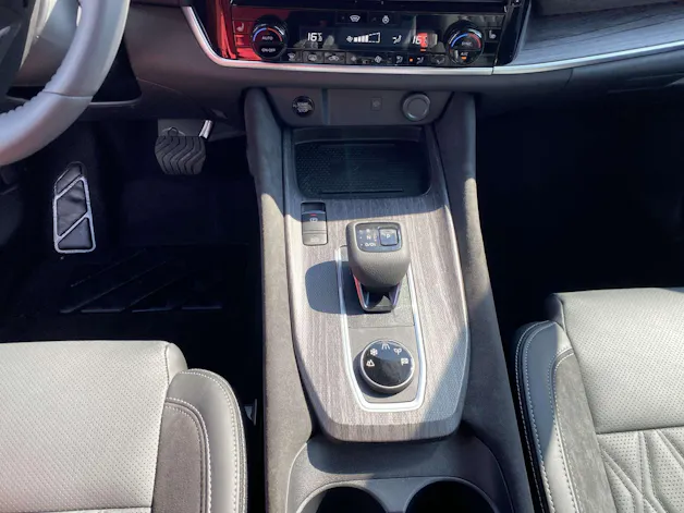 NISSAN Qashqai 1.3 DIG-T MHEV Tekna+ 4x4 Xtronic-Automat
