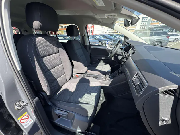 VW Touran 1.5 TSi EVO Comfortline Edition DSG-Automat 7-Plätzer