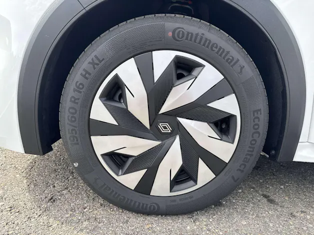 RENAULT Clio 1.2 TCe Evolution NEUES MODELL EDC-Automat