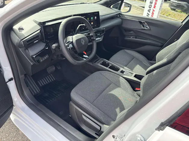 RENAULT Clio 1.2 TCe Evolution NEUES MODELL EDC-Automat