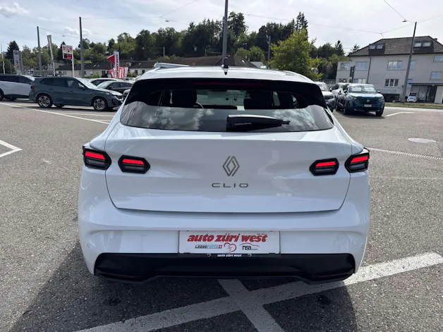 RENAULT Clio 1.2 TCe Evolution NEUES MODELL EDC-Automat