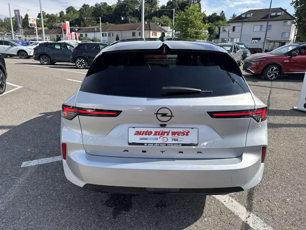 OPEL Astra Sports Tourer 1.2i Turbo GS Automat
