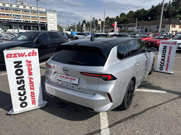 OPEL Astra Sports Tourer 1.2i Turbo GS Automat
