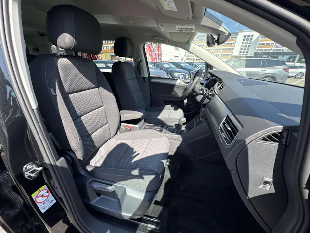 VW Touran 1.5 TSi EVO Comfortline Edition DSG-Automat 7-Plätzer