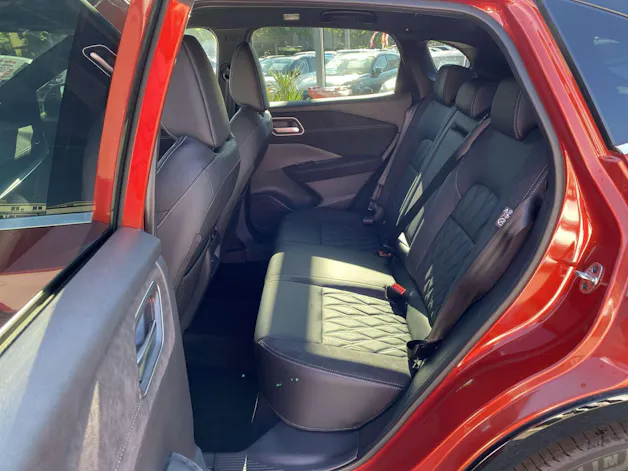 NISSAN Qashqai 1.3 DIG-T MHEV Tekna+ 4x4 Xtronic-Automat