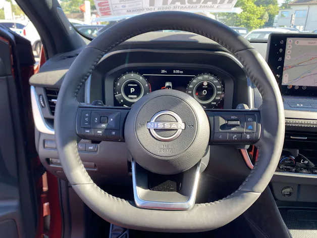 NISSAN Qashqai 1.3 DIG-T MHEV Tekna+ 4x4 Xtronic-Automat
