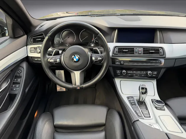 BMW 530d Touring xDrive Steptronic * M Sport Paket * Facelift*