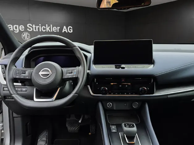 NISSAN Qashqai 1.3 DIG-T Tekna