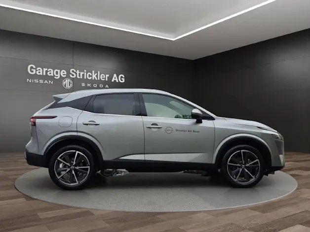 NISSAN Qashqai 1.3 DIG-T Tekna