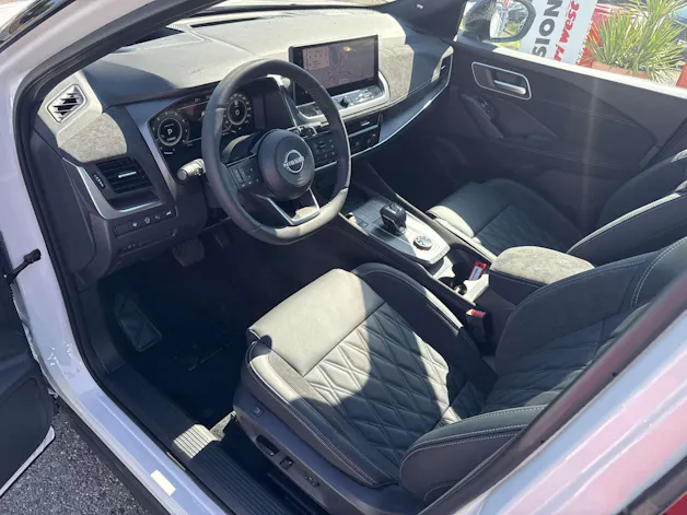 NISSAN Qashqai 1.3 DIG-T MHEV Tekna+ 4x4 Xtronic-Automat