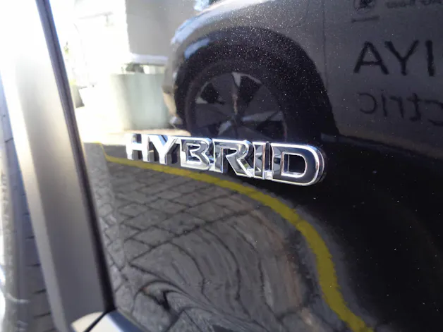 NISSAN Juke 1.6 Hybrid Tekna