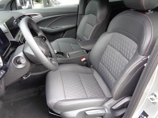 MG 3 1.5 Hybrid Luxury