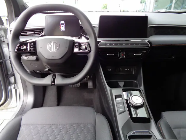 MG 3 1.5 Hybrid Luxury