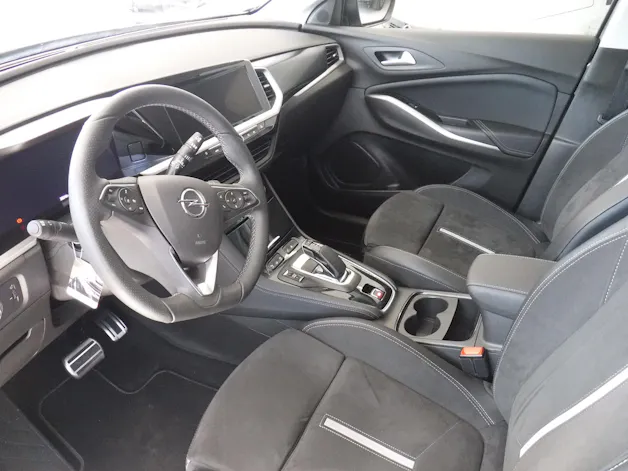 OPEL Grandland 1.6 Hybrid4 GSe Automatik