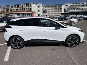MG 4 EV 64kWh Premium Facelift Automat
