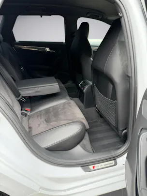 AUDI RS4 Avant 4.2 FSI V8 quattro S-tronic