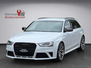 AUDI RS4 Avant 4.2 FSI V8 quattro S-tronic