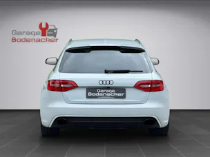 AUDI RS4 Avant 4.2 FSI V8 quattro S-tronic