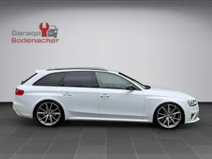 AUDI RS4 Avant 4.2 FSI V8 quattro S-tronic