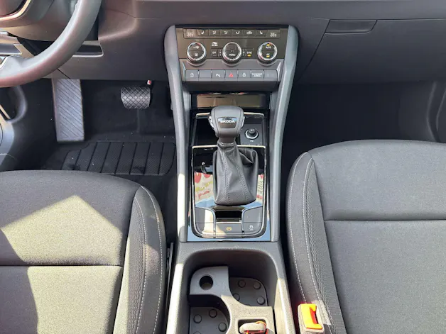 SKODA Karoq 1.5 TSi Selection DSG-Automat