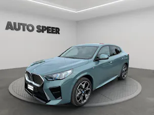 BMW iX2 xDrive30 M Sport | Elektro | Panorama | Driving Assist Pro | CH Schweizer Fahrzeug - Werksgarantie und Gratisservice