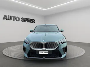 BMW iX2 xDrive30 M Sport | Elektro | Panorama | Driving Assist Pro | CH Schweizer Fahrzeug - Werksgarantie und Gratisservice