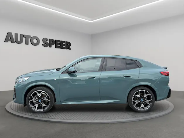 BMW iX2 xDrive30 M Sport | Elektro | Panorama | Driving Assist Pro | CH Schweizer Fahrzeug - Werksgarantie und Gratisservice