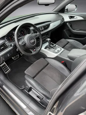 AUDI A6 Avant 2.0 TFSI quattro S-tronic * S Line * Facelift *