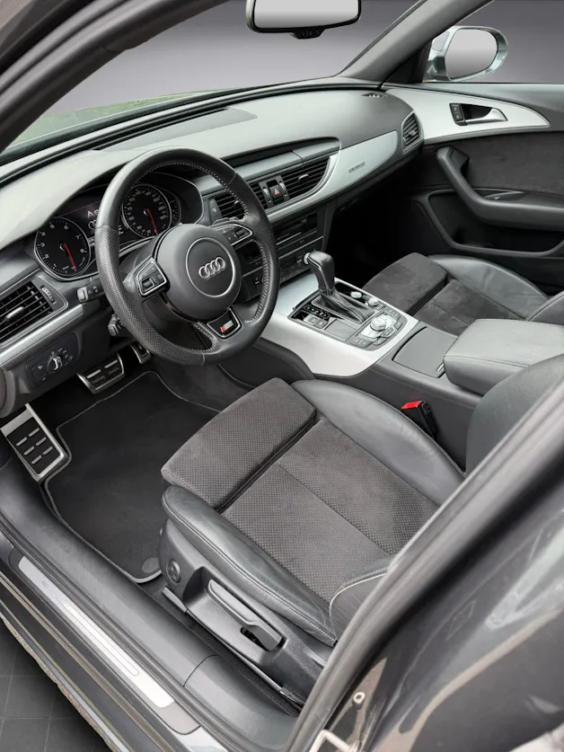 AUDI A6 Avant 2.0 TFSI quattro S-tronic * S Line * Facelift *