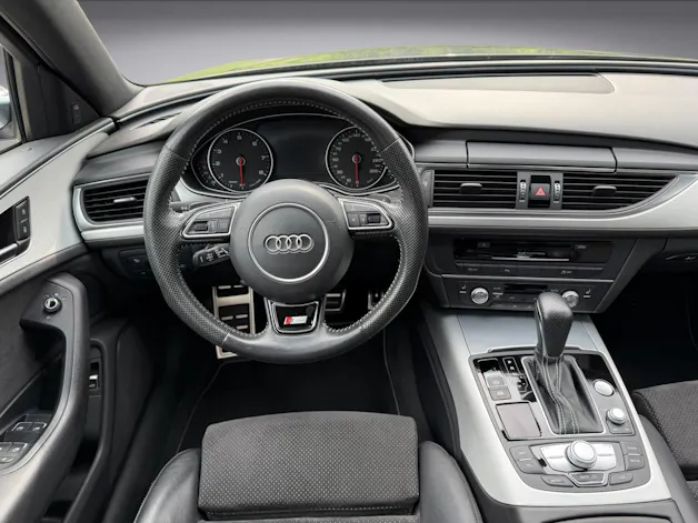 AUDI A6 Avant 2.0 TFSI quattro S-tronic * S Line * Facelift *