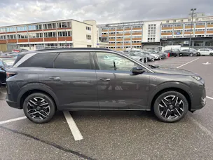 PEUGEOT 5008 145 Hybrid GT 7-Plätzer e-DCS-Automat