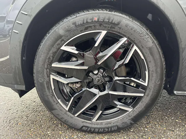 PEUGEOT 5008 145 Hybrid GT 7-Plätzer e-DCS-Automat