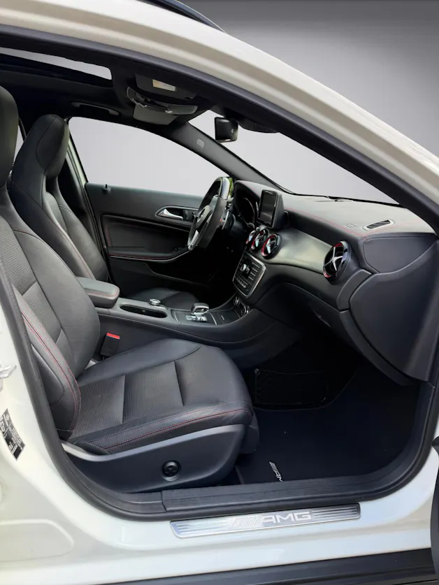 MERCEDES-BENZ GLA 45 AMG 4Matic 7G-DCT