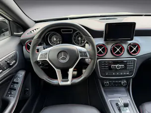 MERCEDES-BENZ GLA 45 AMG 4Matic 7G-DCT