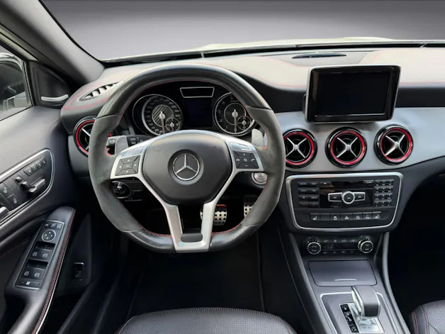 MERCEDES-BENZ GLA 45 AMG 4Matic 7G-DCT