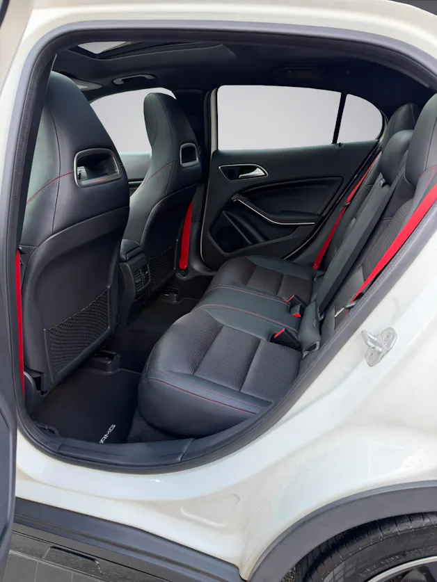 MERCEDES-BENZ GLA 45 AMG 4Matic 7G-DCT