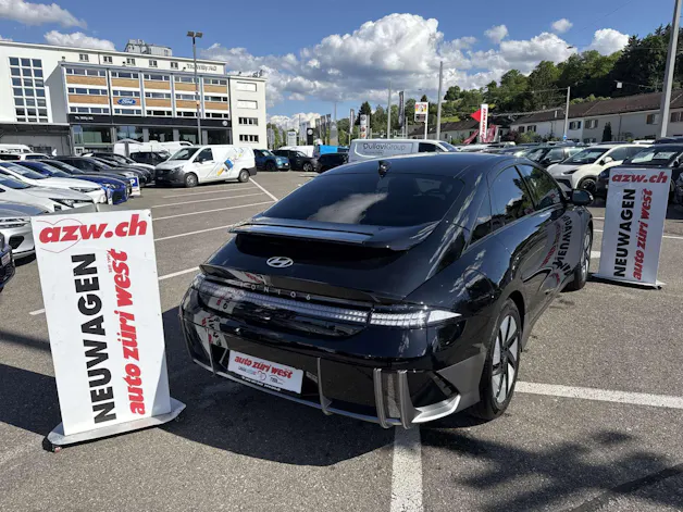 HYUNDAI Ioniq 6 77kWh Plus Line 325PS 4WD Automat