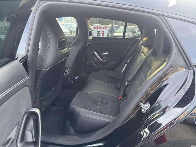 MERCEDES-BENZ CLA Shooting Brake 200 AMG Line Advanced Plus DCT-Automat