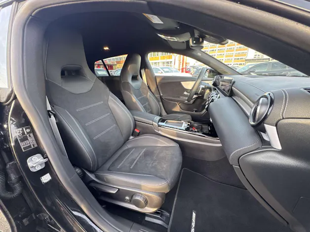 MERCEDES-BENZ CLA Shooting Brake 200 AMG Line Advanced Plus DCT-Automat