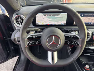 MERCEDES-BENZ CLA Shooting Brake 200 AMG Line Advanced Plus DCT-Automat