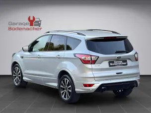 FORD Kuga 2.0 TDCi ST Line High 4WD PowerShift * 180PS * 4x4 * AHK *