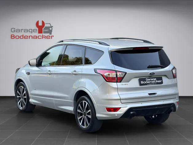FORD Kuga 2.0 TDCi ST Line High 4WD PowerShift * 180PS * 4x4 * AHK *