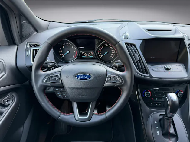 FORD Kuga 2.0 TDCi ST Line High 4WD PowerShift * 180PS * 4x4 * AHK *