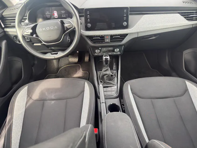 SKODA Kamiq Black Style 1.0 TSI DSG7+Kamera+LED+Sitzh