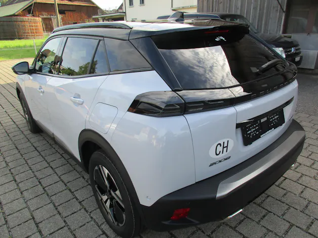 PEUGEOT 2008 1.2 145 MHEV GT