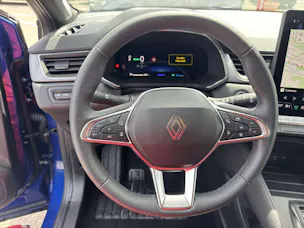 RENAULT Captur 1.8 E-Tech 160 Techno DHT-Automat